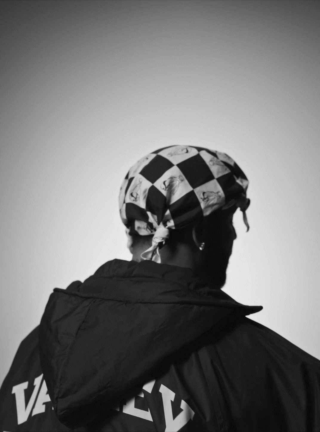 Drake Bandana for Kindle Paperwhite wallpaper featuring person and back view and more